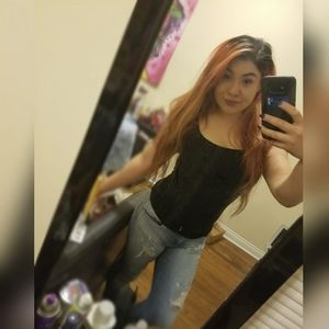 Meet your Posher, Edith